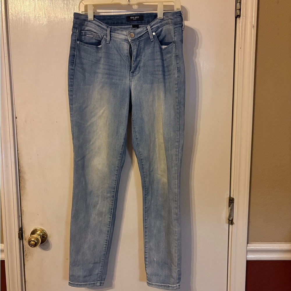 Nine West Women's Light Blue Straight Leg Gramacy Jeans size 10